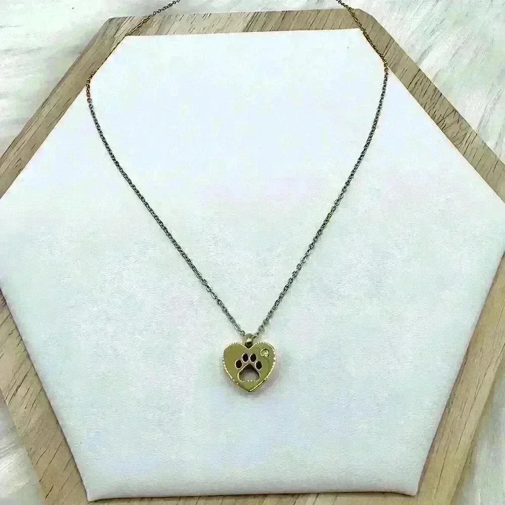 Heart Paw Print Pendant Necklace in yellow Gold